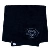Bawełniany czarny ręcznik z haftowanym białym psem